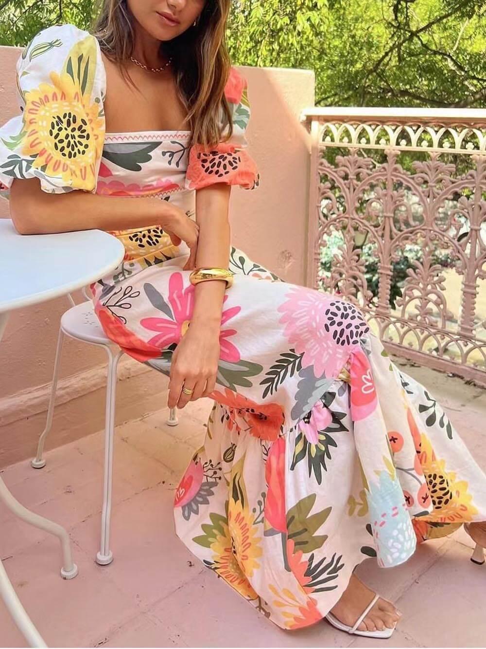 Ivy | Urlaub Maxikleid mit quadratischem Ausschnitt und Blumenmuster