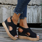 Maeve – Entspannte Keilsandalen