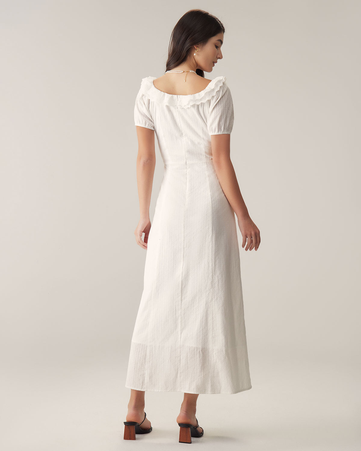 Maxi Dress with White Embroidery and Puffed Sleeves