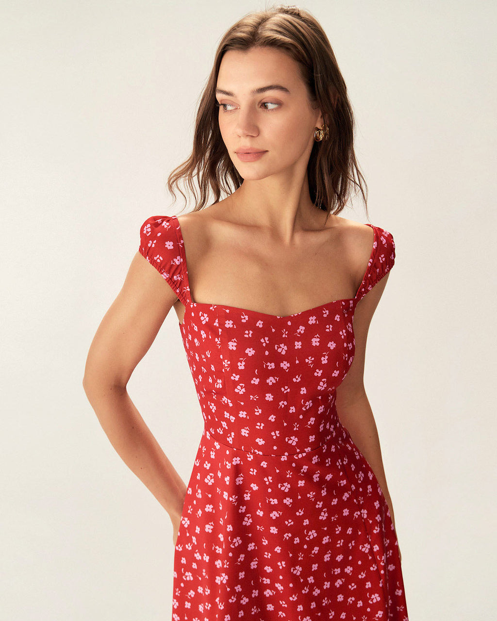 Red Floral Midi Dress with Sweetheart Neckline and Cap Sleeves