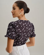 Floral Print Scoop Neck Blouse in Black