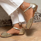 FLACHE SANDALEN MIT KNÖCHELRIEMEN