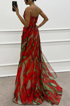 Vibrantes Drapiertes Kleid