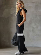Danielle - Retro Sport-Jumpsuit mit Kapuze und Streifen