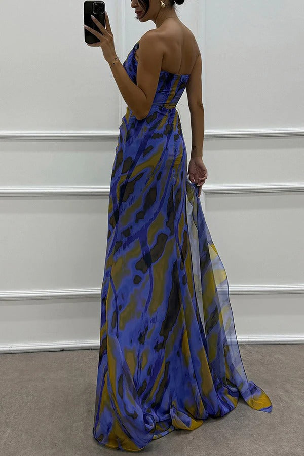 Vibrantes Drapiertes Kleid