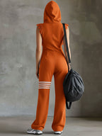 Danielle - Retro Sport-Jumpsuit mit Kapuze und Streifen