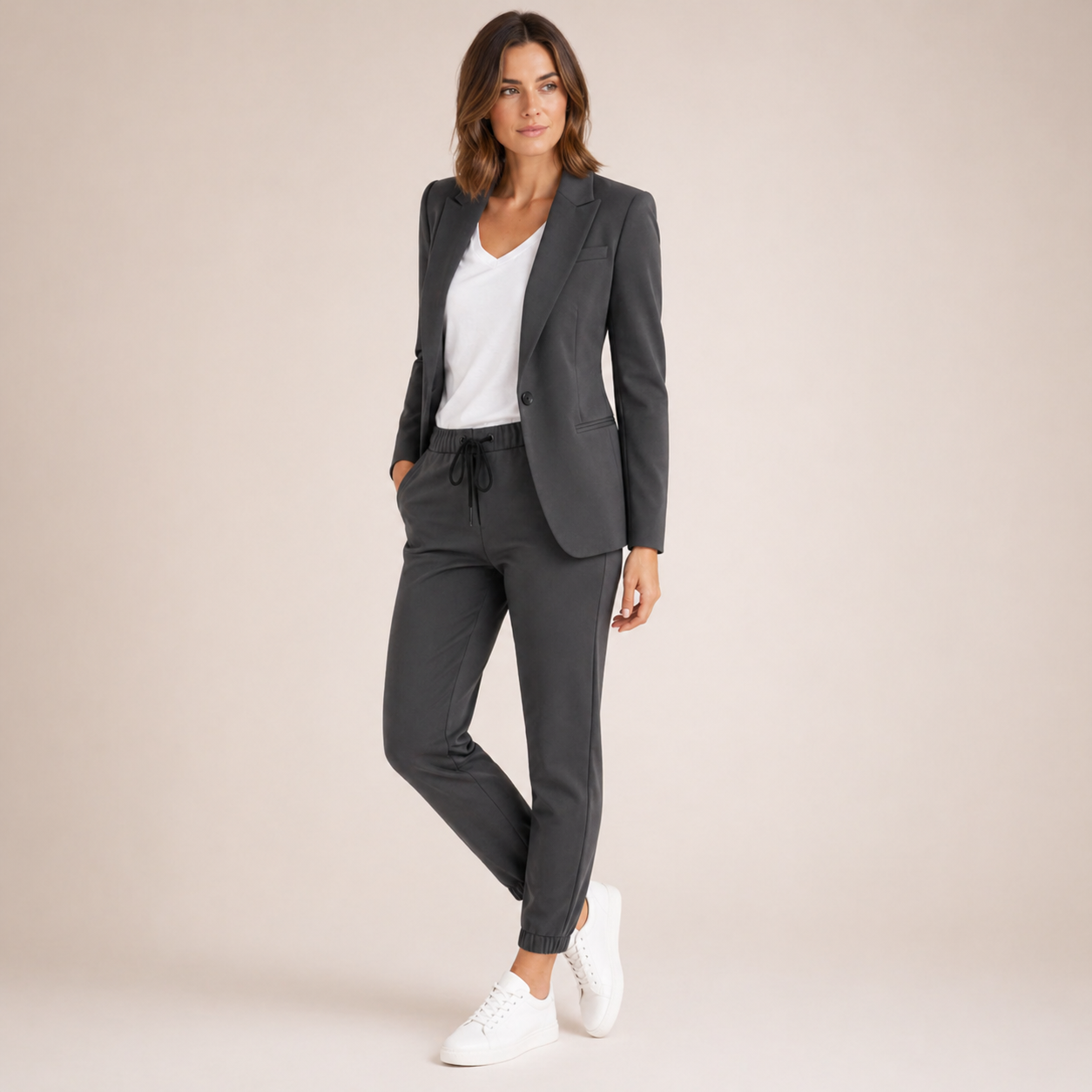 Eva™ | Lässiges Anzug-Set mit sportlichem Akzent