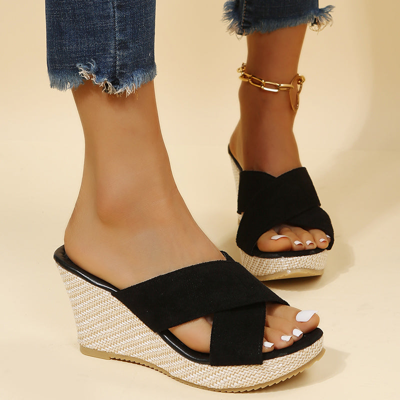 Tessa | Entspannte Keil Sandalen