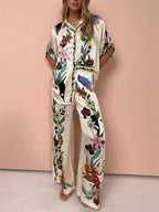 Nika | Resort Vibes Satin einzigartiges Druck-Shirt und Hosen-Set Fit