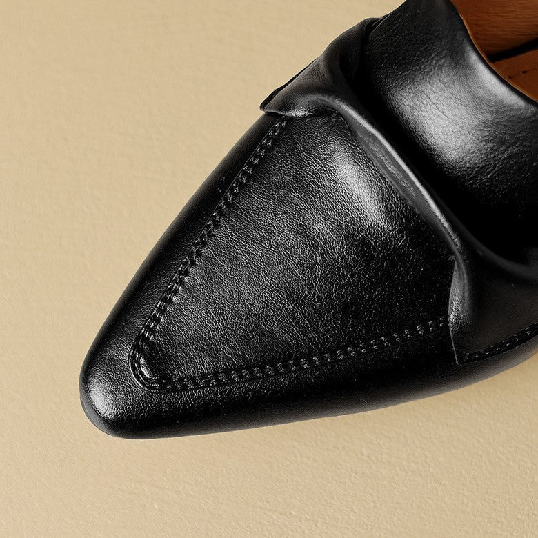Marloe Spitz zulaufende Leder-Mules