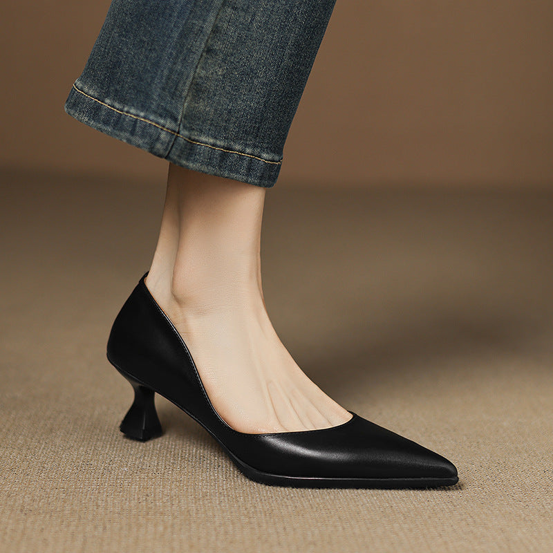 Calenne Leder Kitten Heels