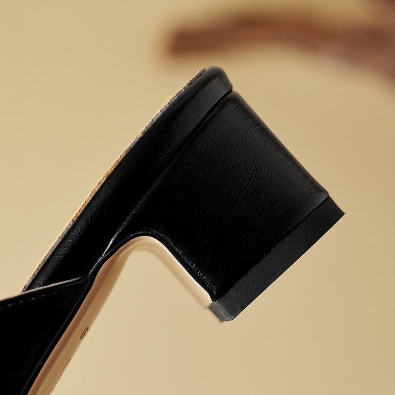 Marloe Spitz zulaufende Leder-Mules
