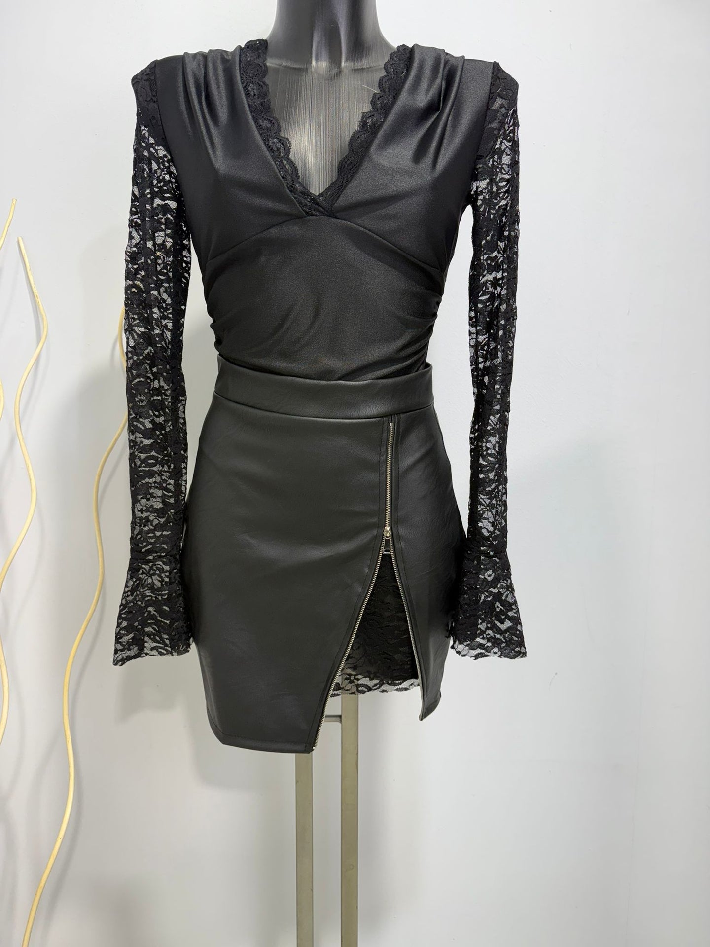 Etta – Elegantes Rock- und Body-Set