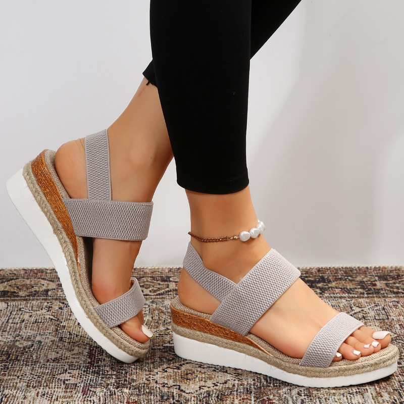 Lina | Orthopädische Sandalen