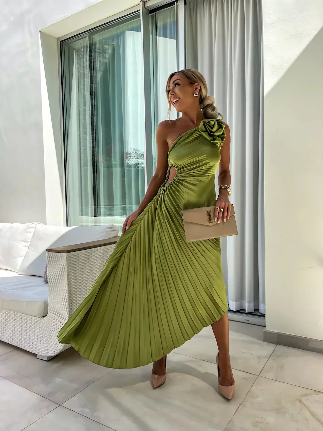 Eya™ | Elegantes Maxi-Kleid mit floralen Muster und einem Schulterträger