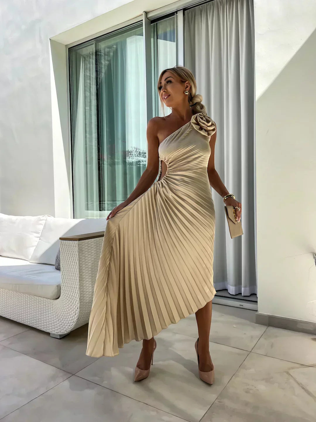 Eya™ | Elegantes Maxi-Kleid mit floralen Muster und einem Schulterträger