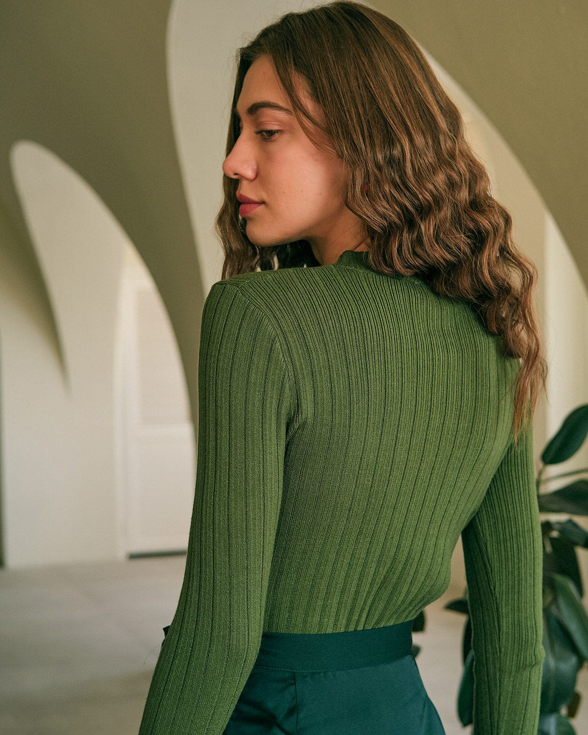 Ribbed Knit Sweater with Round Neck