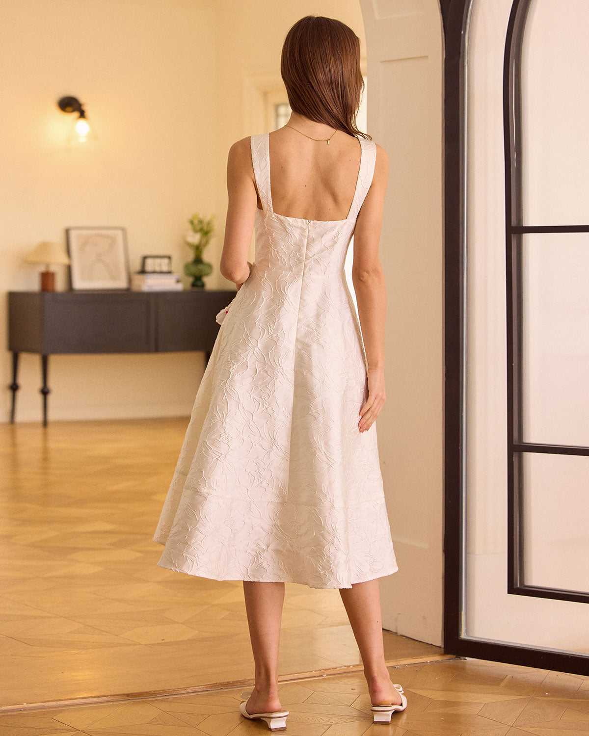 White Jacquard Midi Dress with Sweetheart Neckline