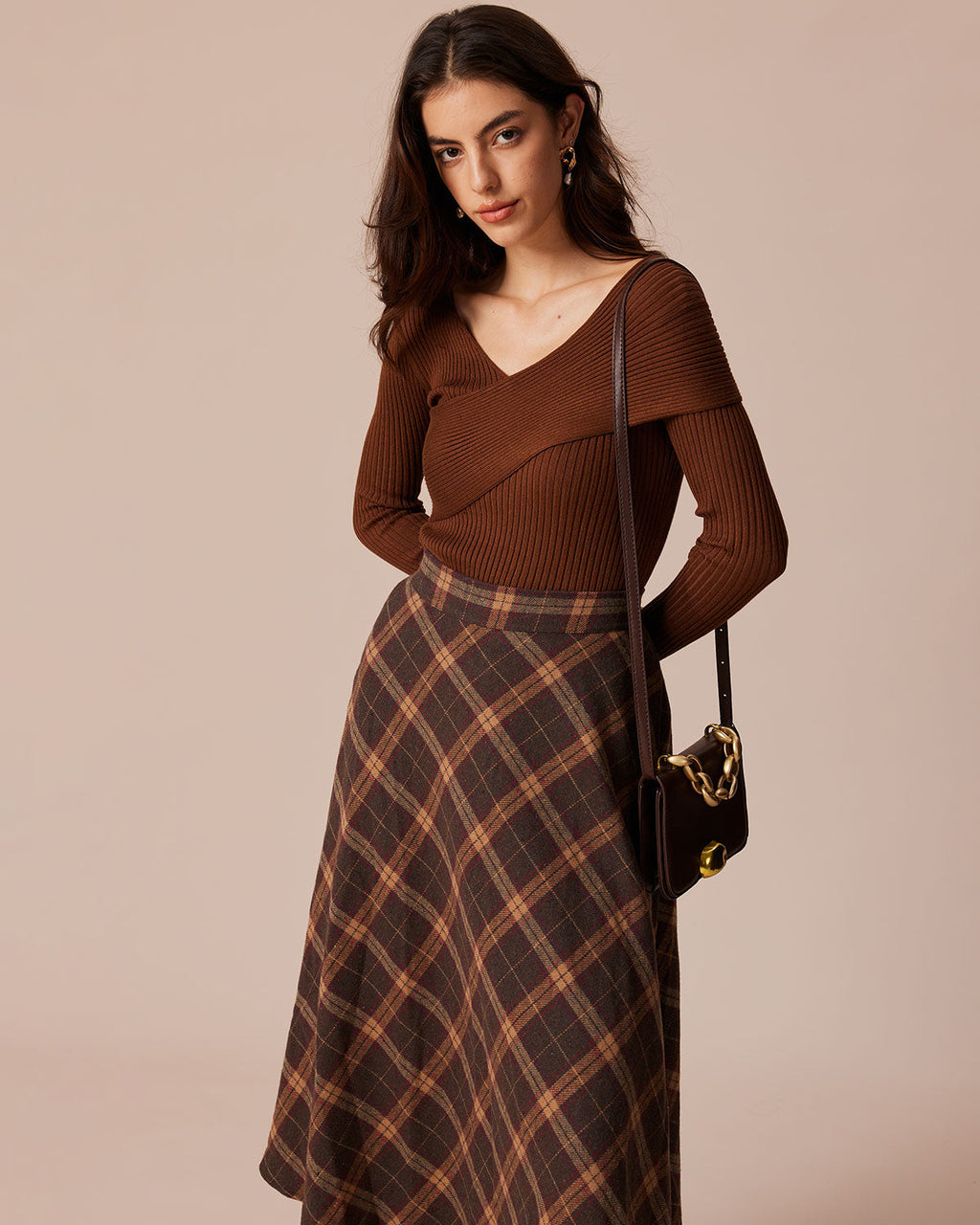 Coffee-Colored Ribbed Knit Fitted T-Shirt
