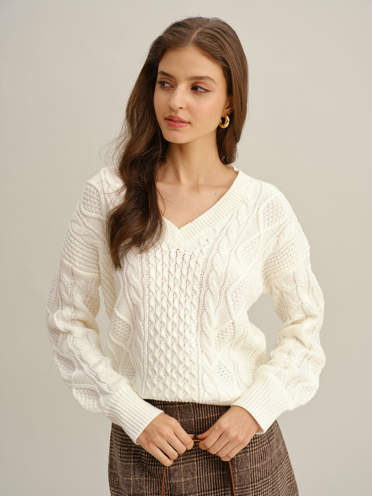 V-Neck Sweater in Beige
