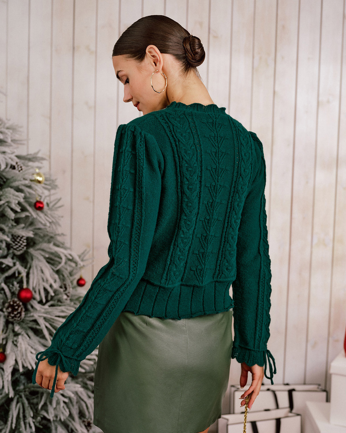 Emerald Scalloped Lantern Sleeve Knit Sweater