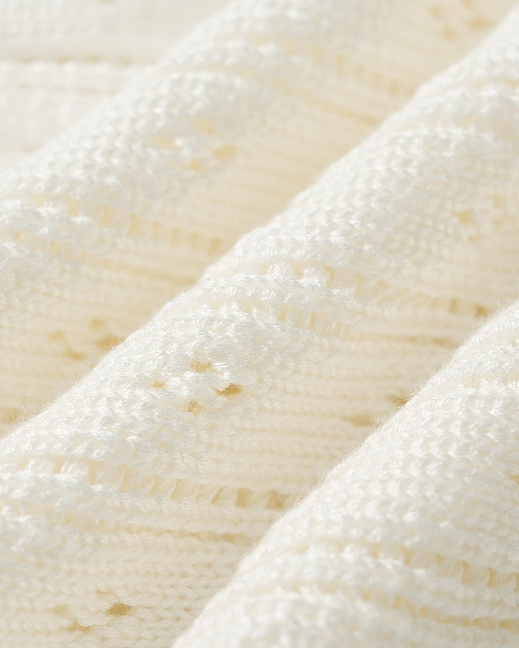 White Knit Cardigan with Single Breasted Design