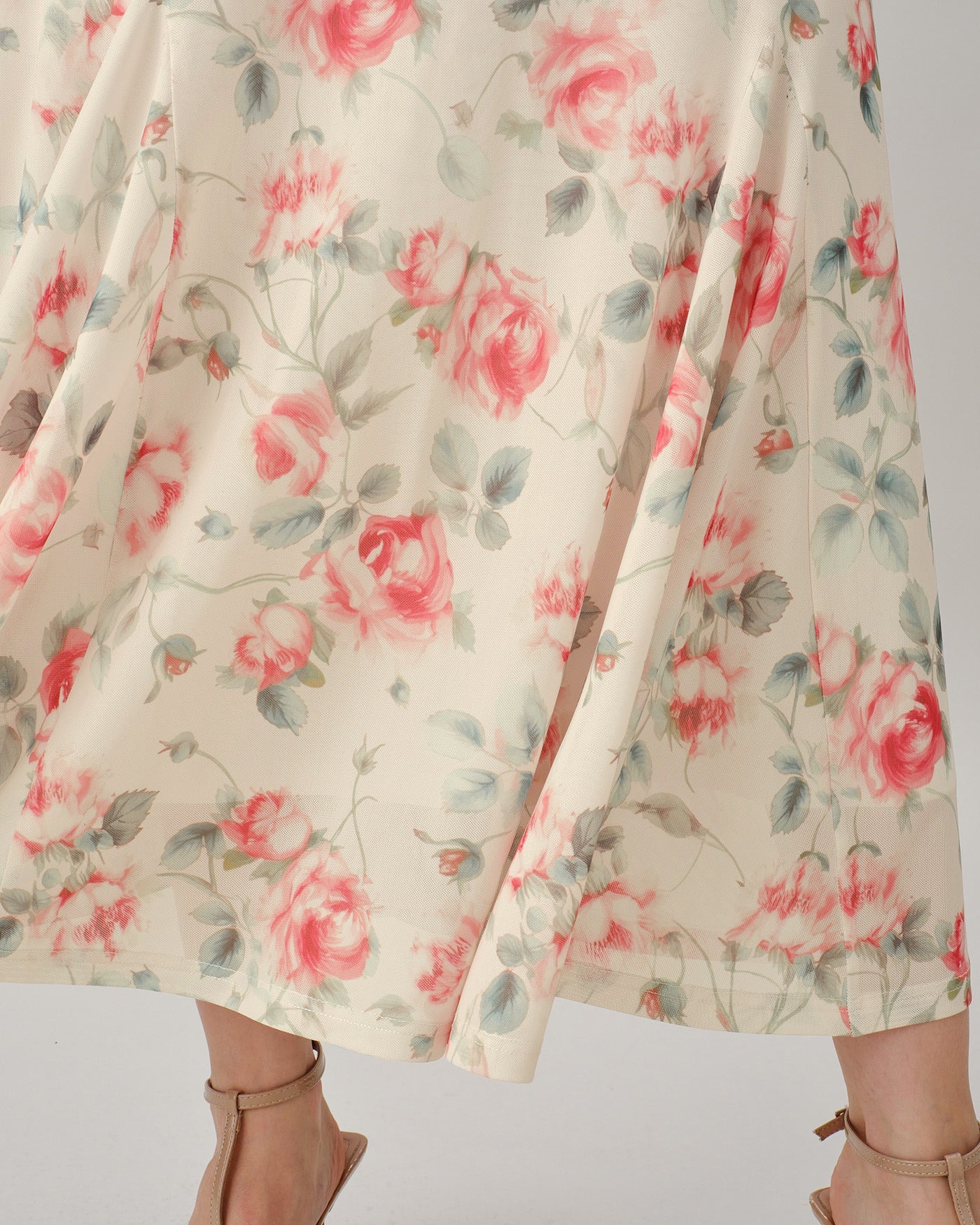Floral Maxi Dress with Sleeveless Round Neck in Pink