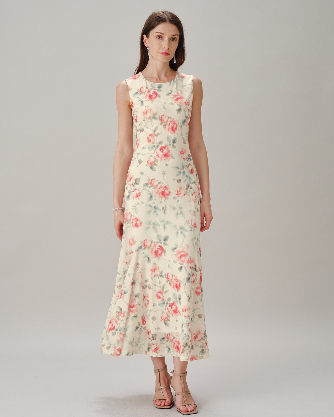 Floral Maxi Dress with Sleeveless Round Neck in Pink