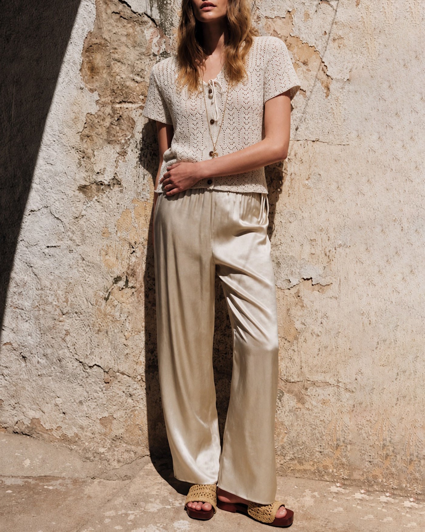 Textured Knit Cardigan with V-Neck and Buttons in Beige