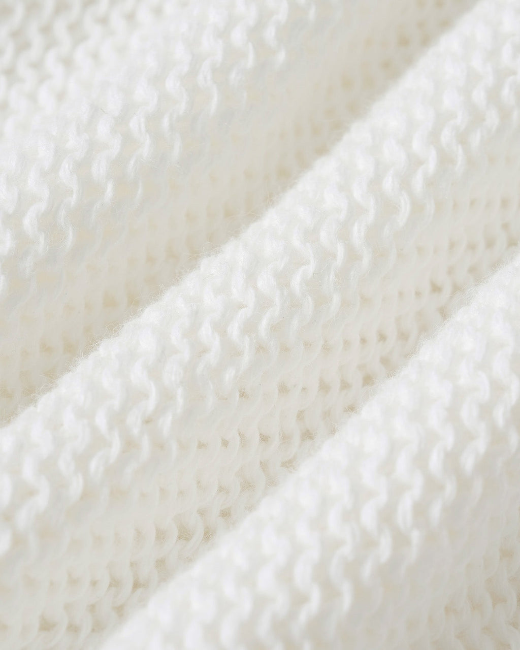 Textured Knit Sweater with Round Neck in White