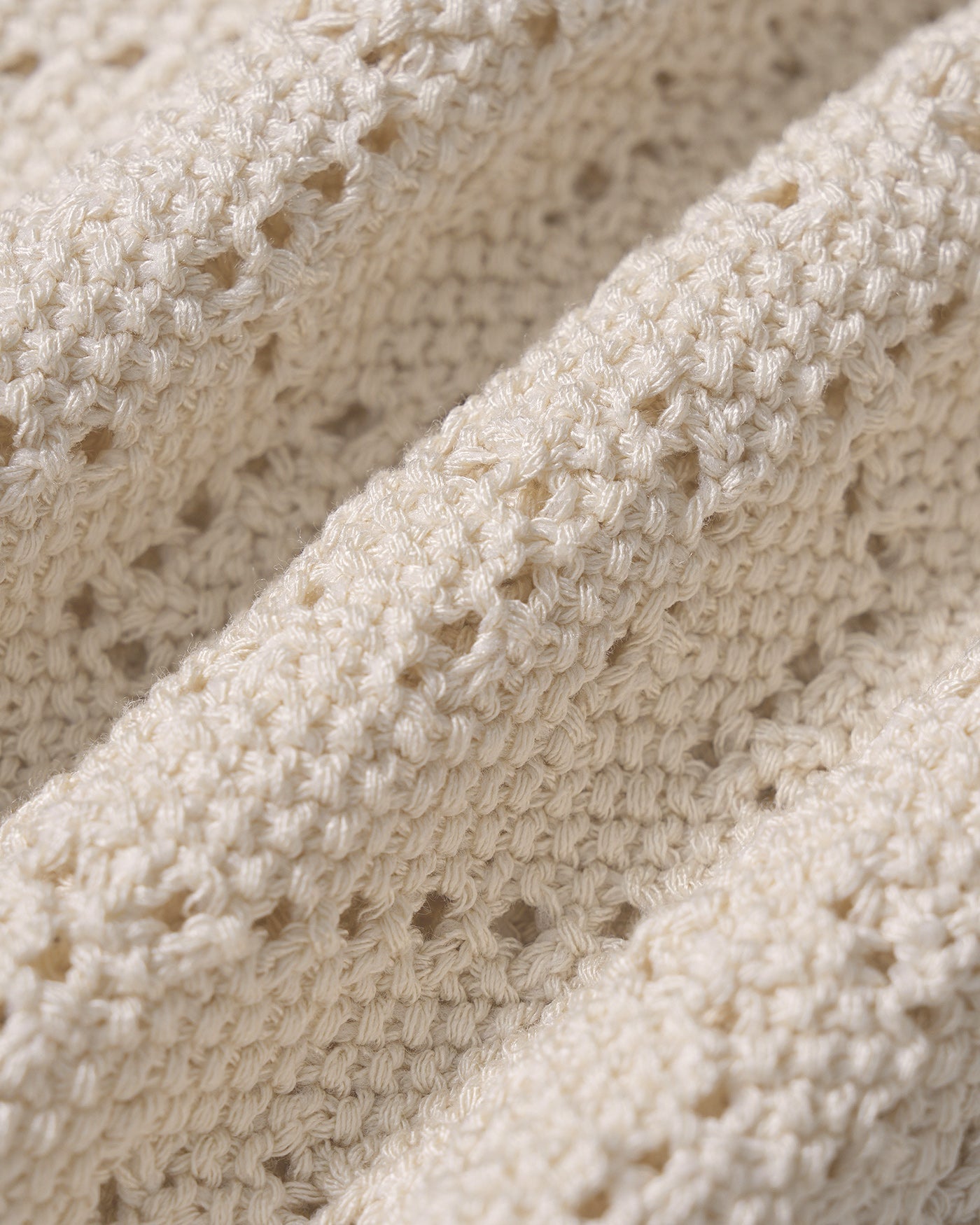 Textured Knit Cardigan with V-Neck and Buttons in Beige