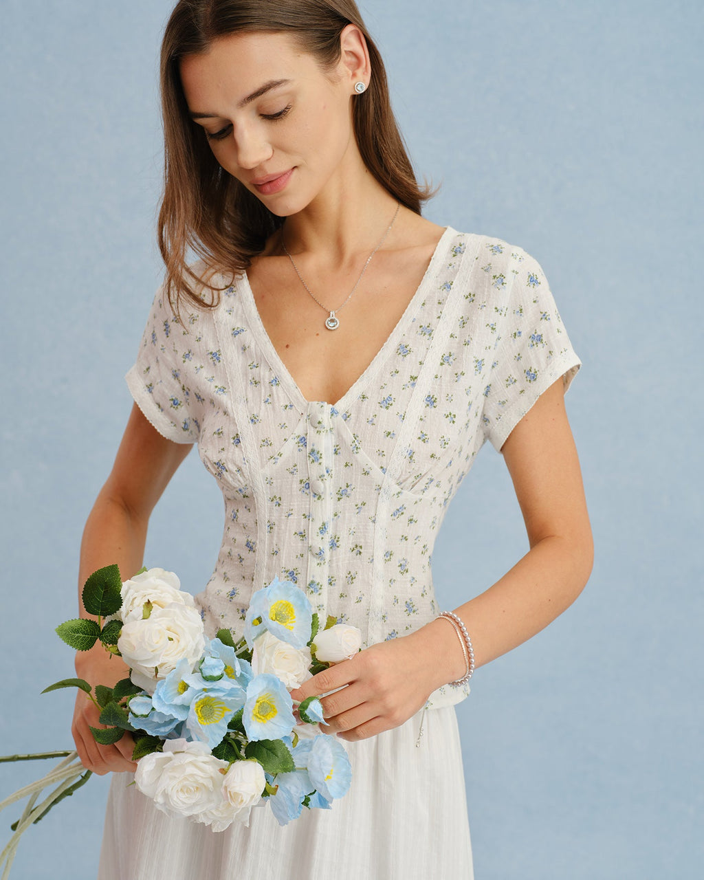Floral Spliced White V-Neck T-Shirt