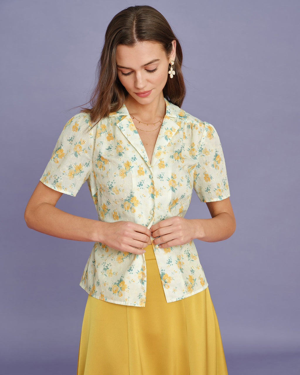 Floral Blouse with Puffed Sleeves and Yellow Collar