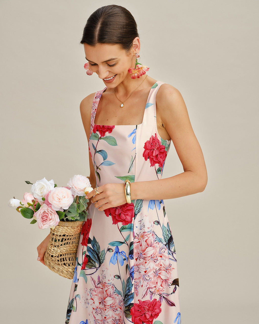 Sleeveless Maxi Dress with Floral A-Line Design