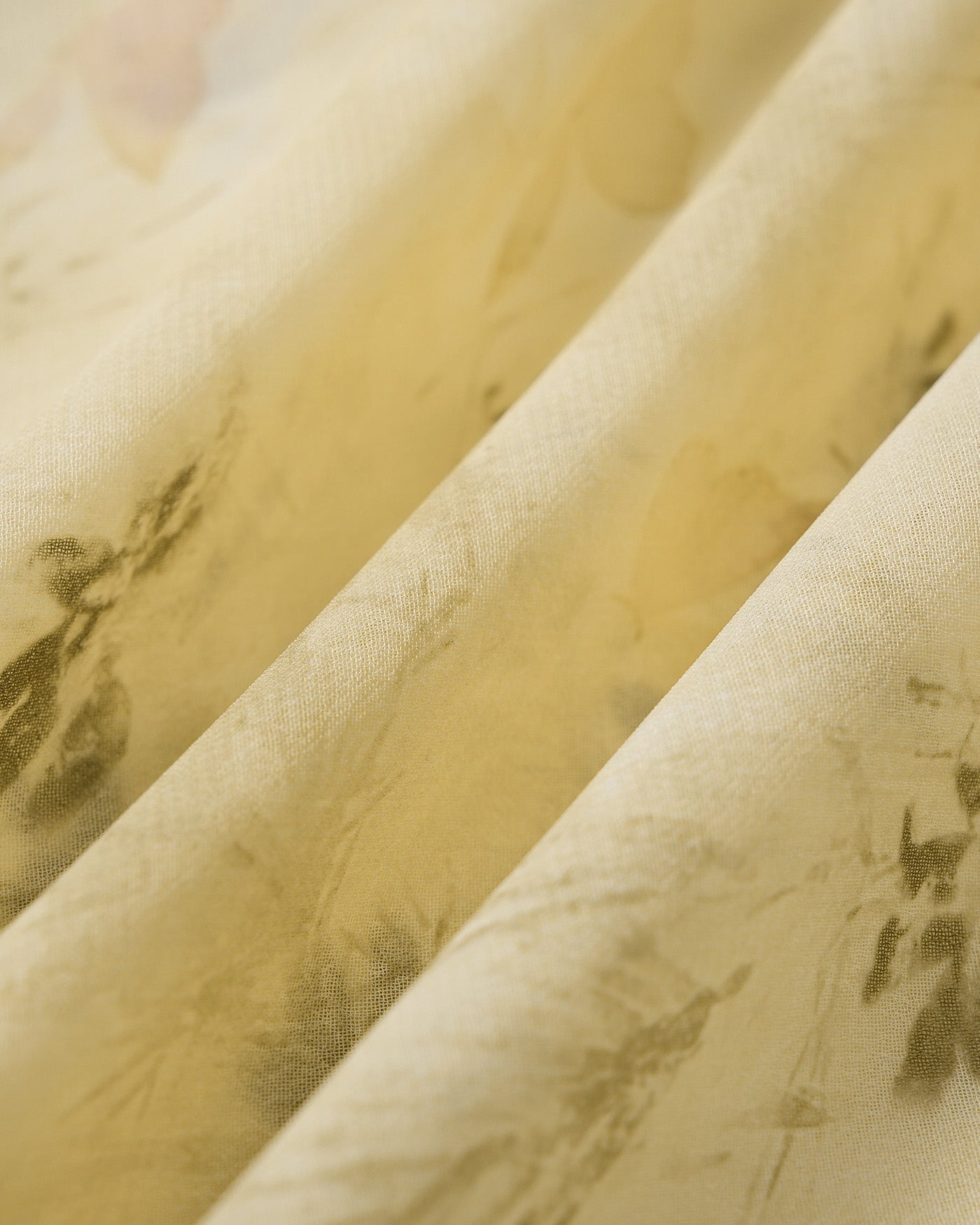 Floral Maxi Dress with V-Neck and Ruched Details in Yellow