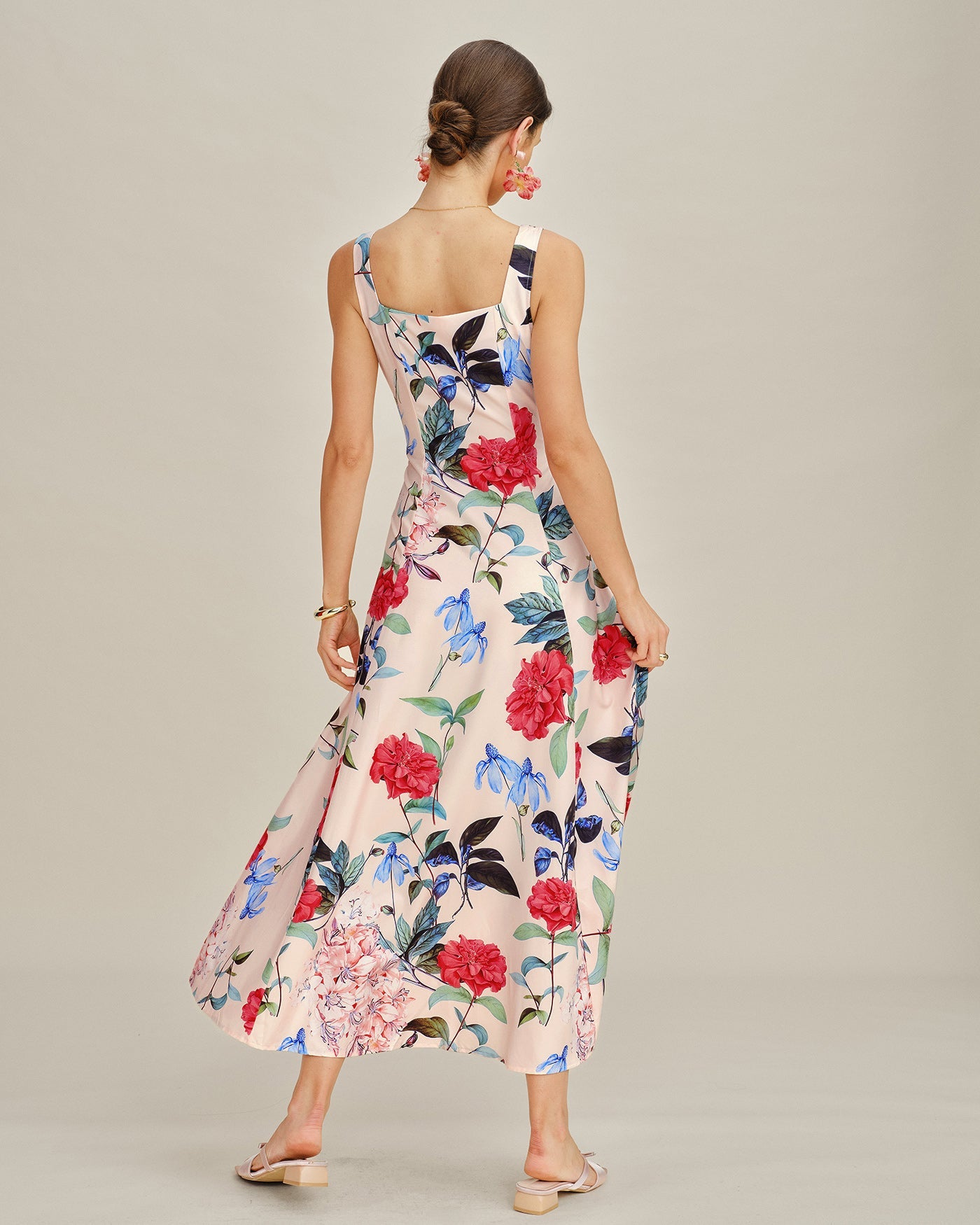 Sleeveless Maxi Dress with Floral A-Line Design