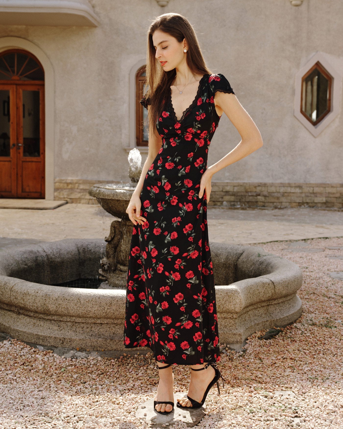 Floral Print V-Neck Maxi Dress in Black