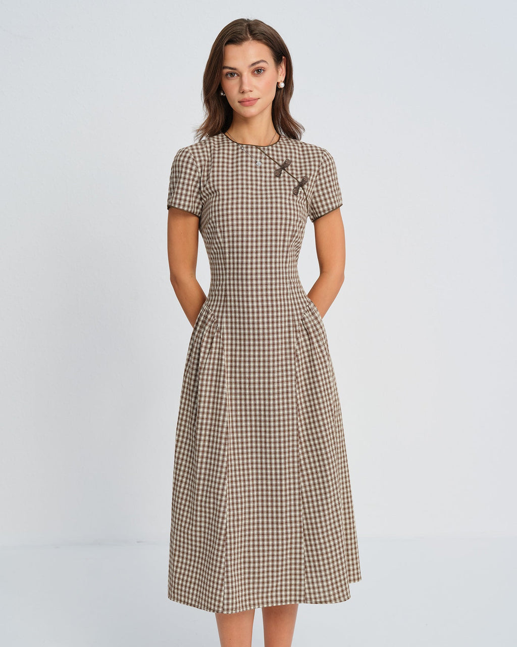 Brown Plaid Midi Dress with Round Neck