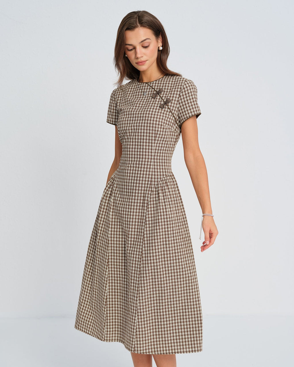 Brown Plaid Midi Dress with Round Neck