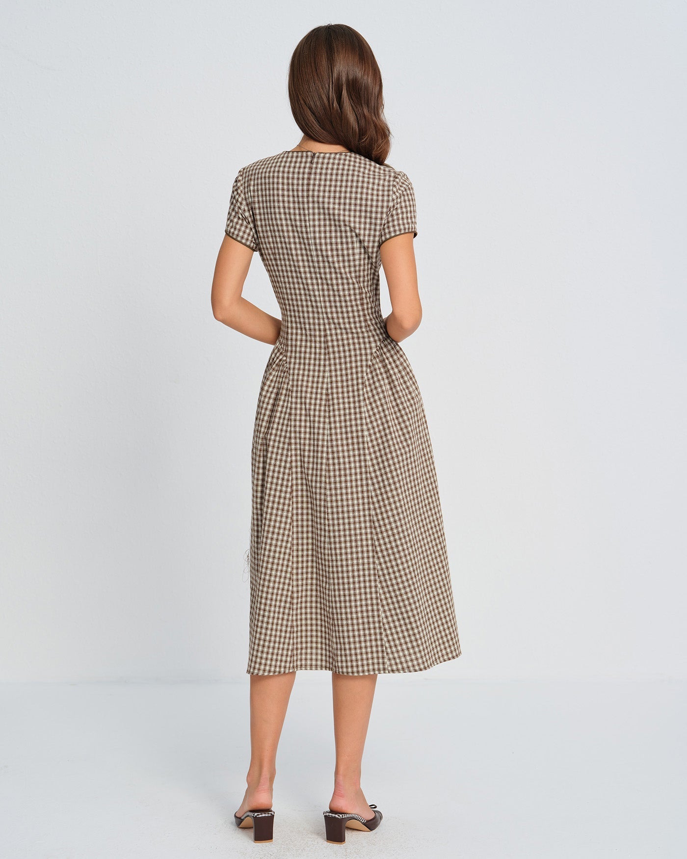 Brown Plaid Midi Dress with Round Neck