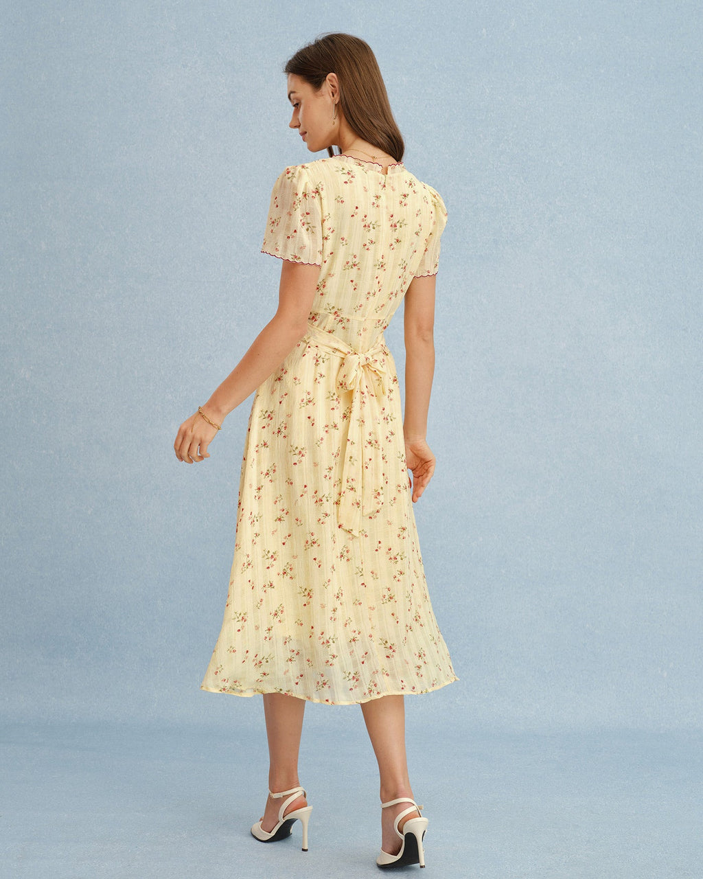 Floral Midi Dress with V-Neck in Yellow
