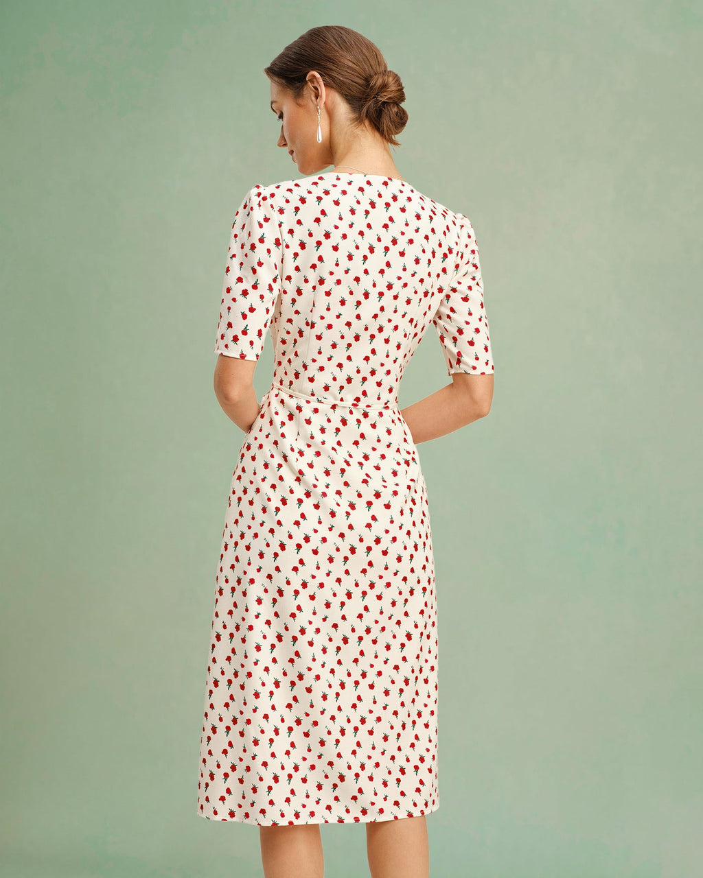 V-Neck Midi Dress in Apricot Floral Print