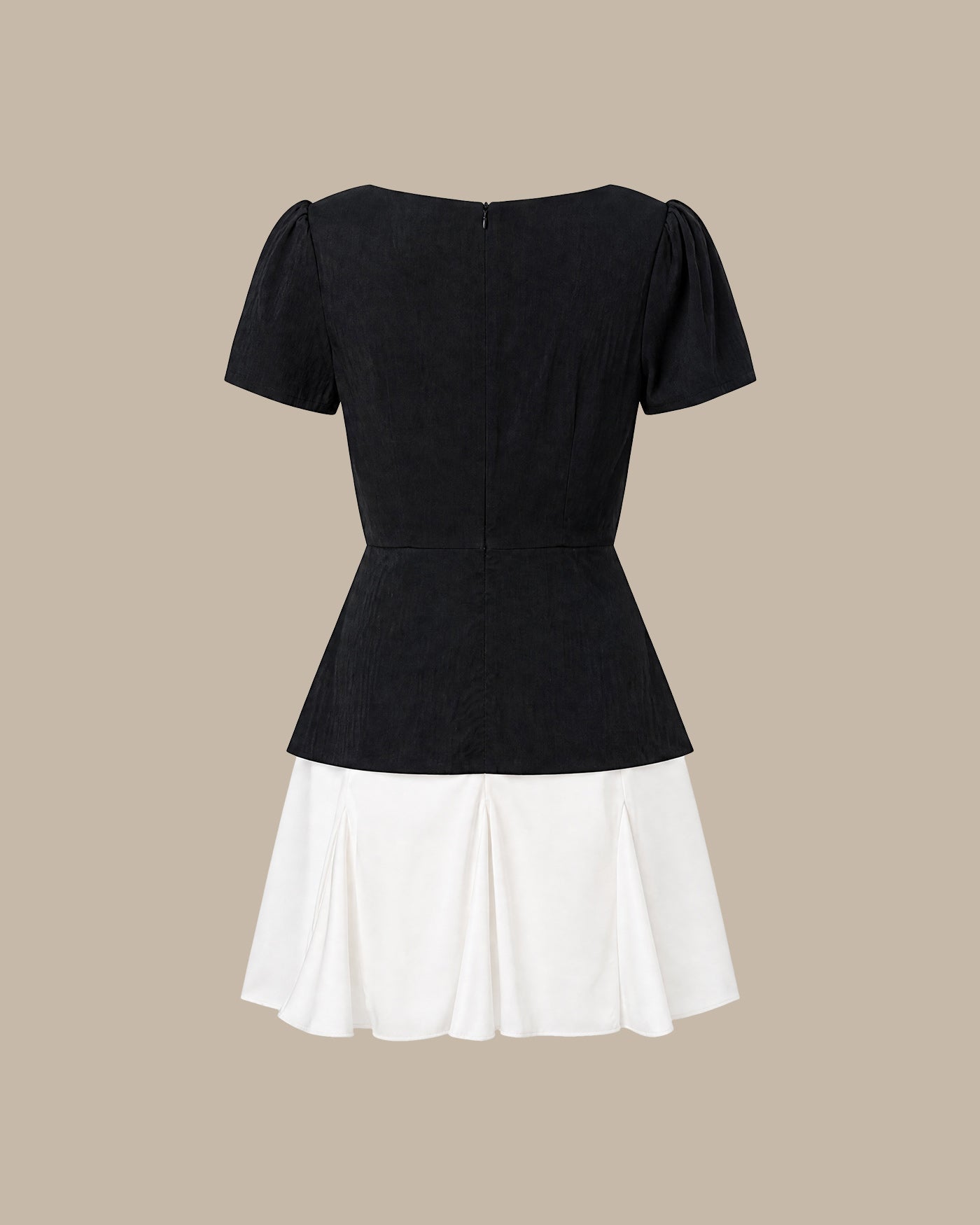 Contrasting Mini Dress with Black Square Neck