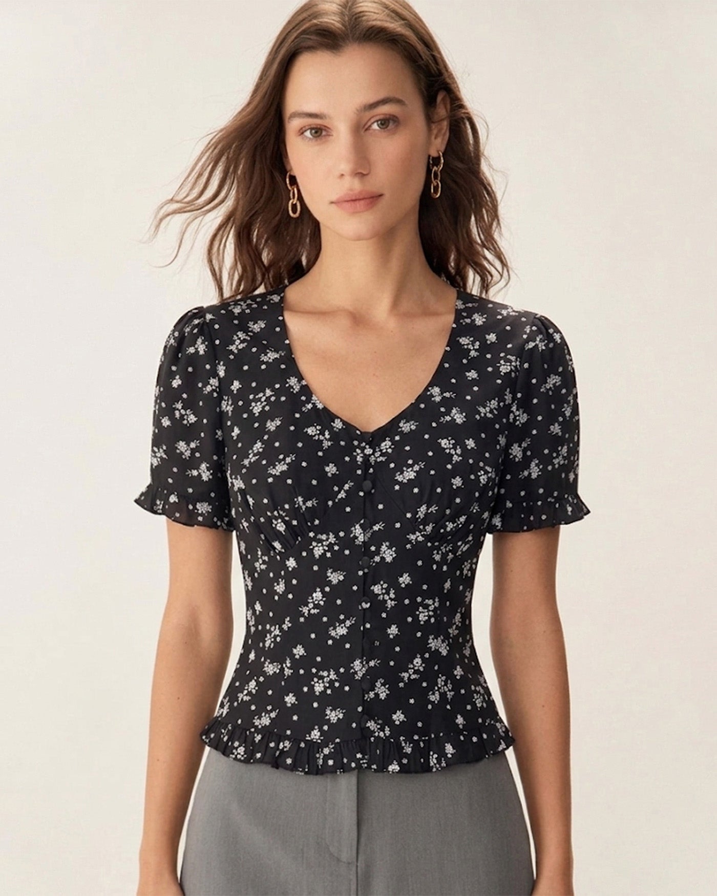 Floral Print Scoop Neck Blouse in Black
