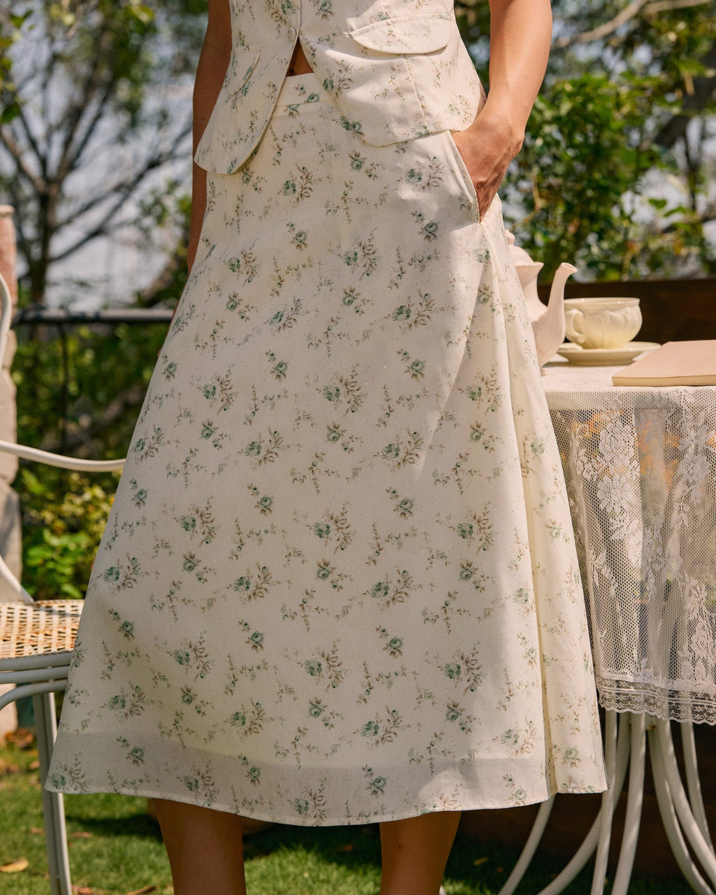 Floral Print Midi Skirt with Pockets in Green