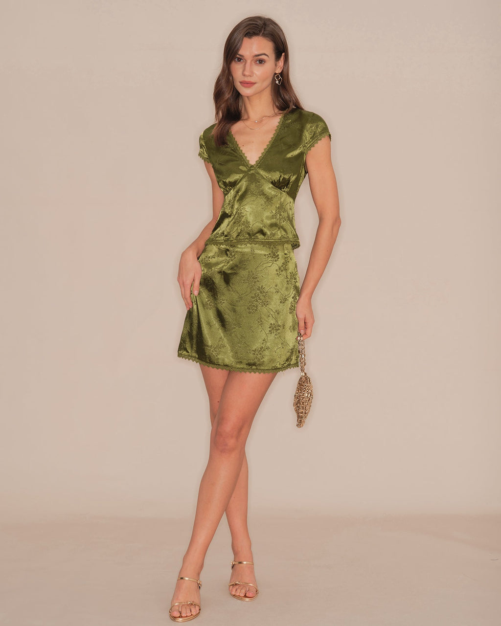 Floral Satin V-Neck Tee in Green